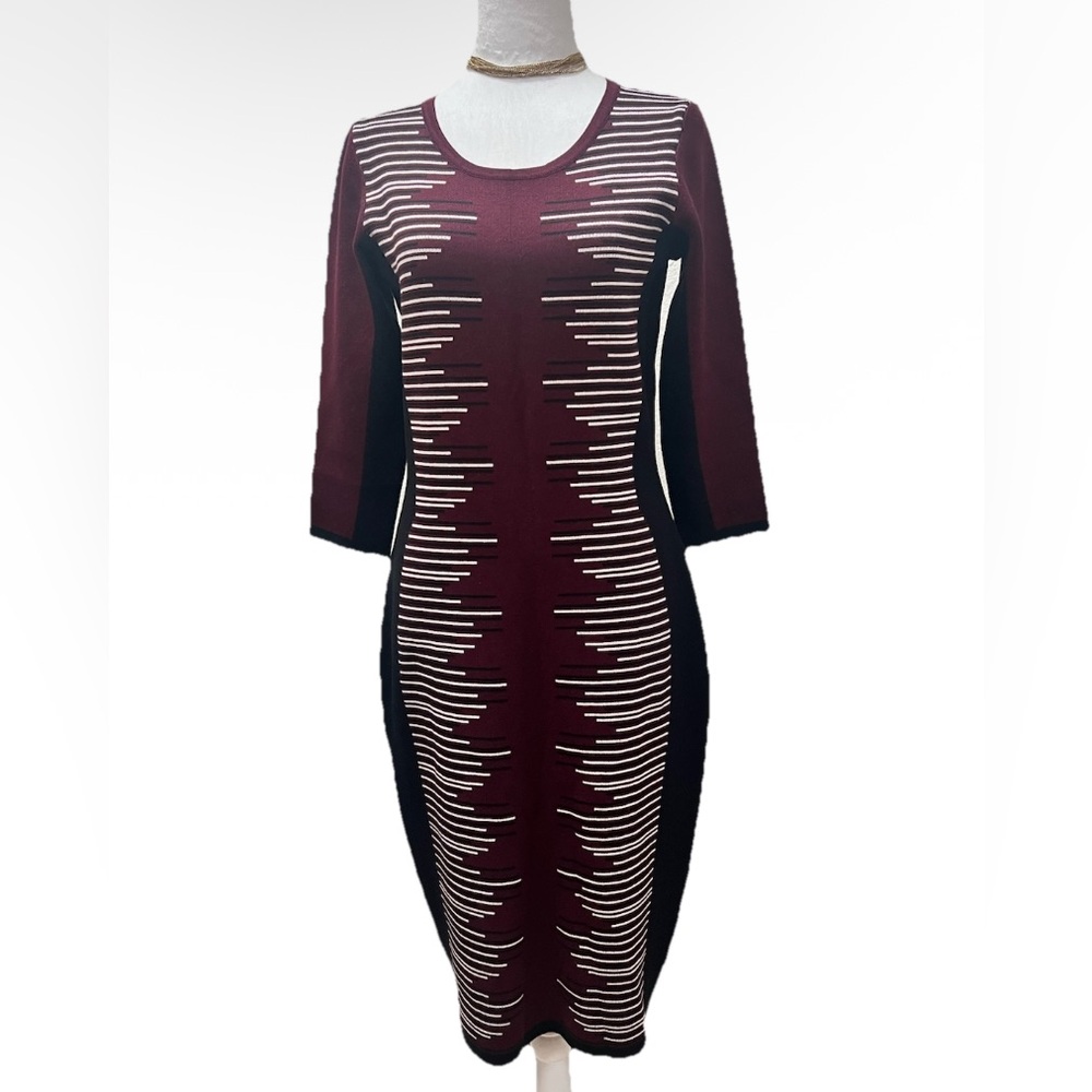 Gabby Skye Ribbed Knit Dress Color Block Burgundy Black White M